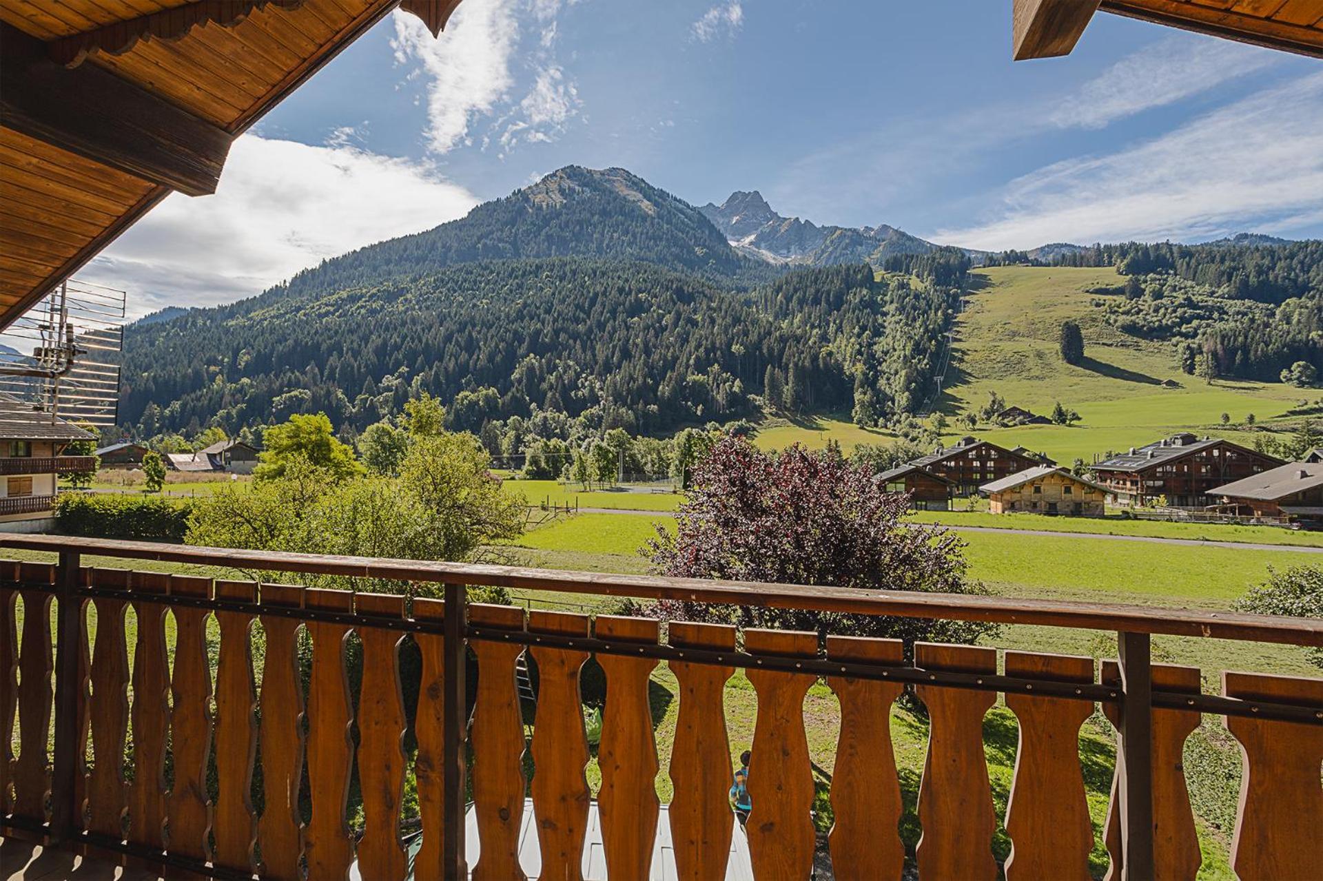 Chalet Les 4 Saisons - Ski, Parking Et Jardin La Chapelle-d'Abondance Luaran gambar