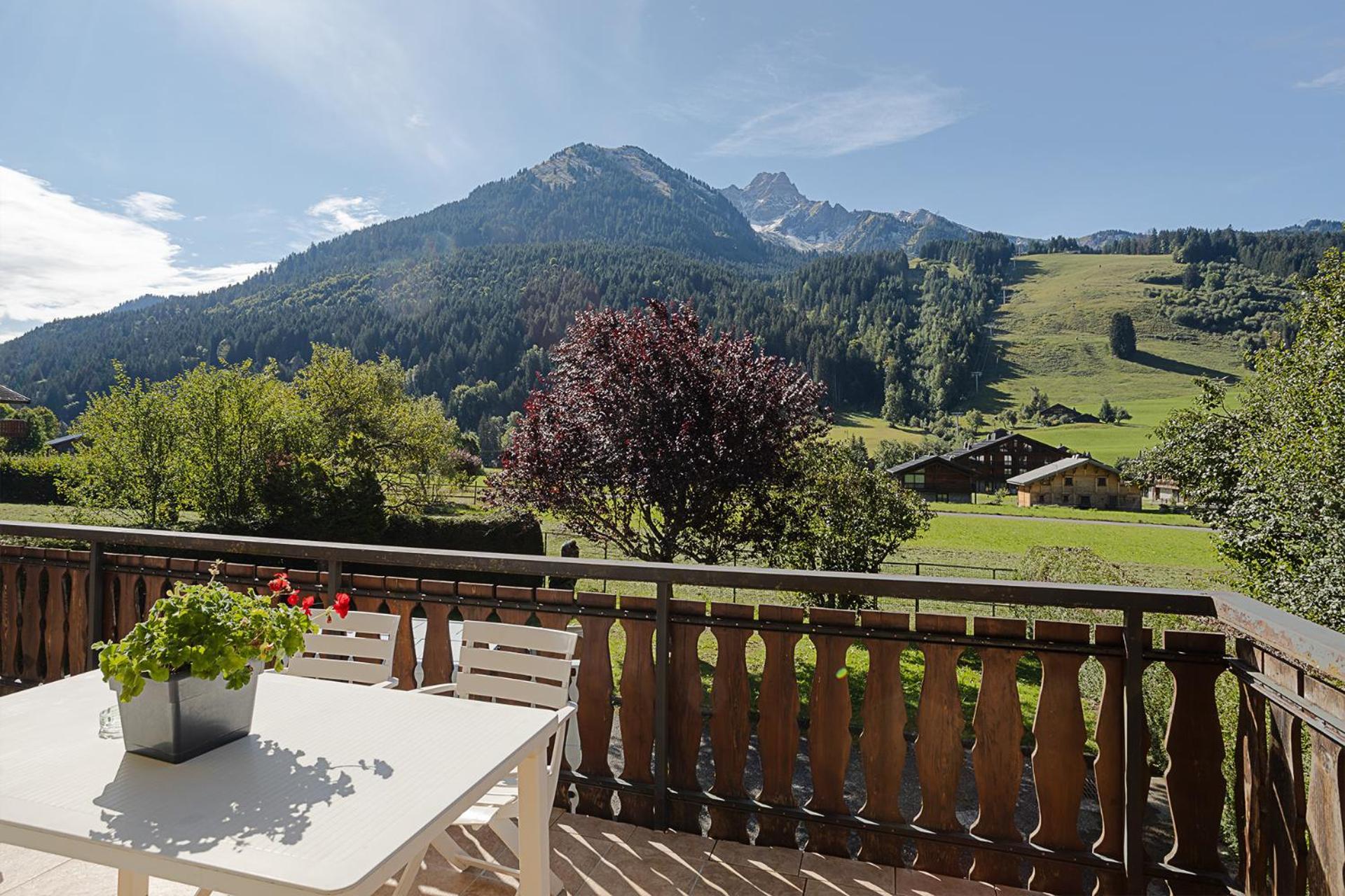 Chalet Les 4 Saisons - Ski, Parking Et Jardin La Chapelle-d'Abondance Luaran gambar