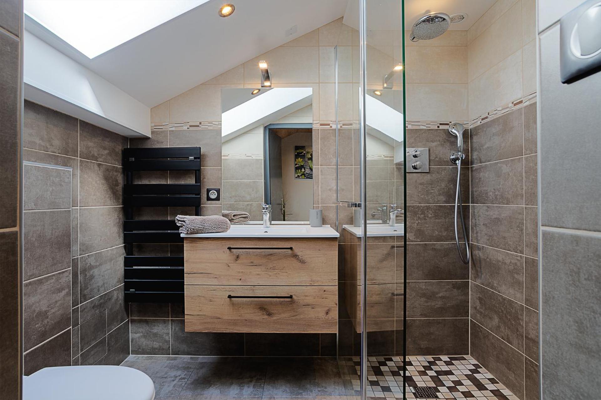 Chalet Les 4 Saisons - Ski, Parking Et Jardin La Chapelle-d'Abondance Luaran gambar