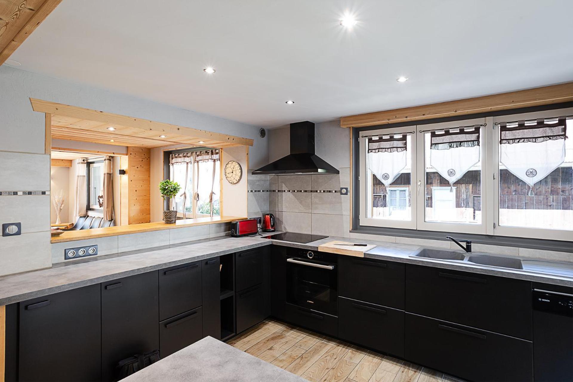 Chalet Les 4 Saisons - Ski, Parking Et Jardin La Chapelle-d'Abondance Luaran gambar